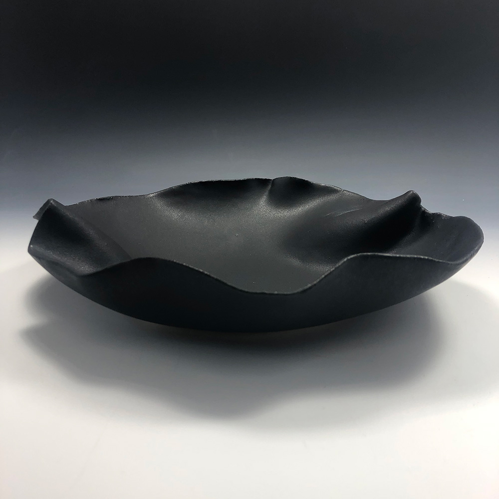 medium serving bowl